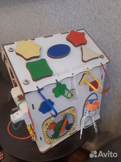 Бизиборд домик