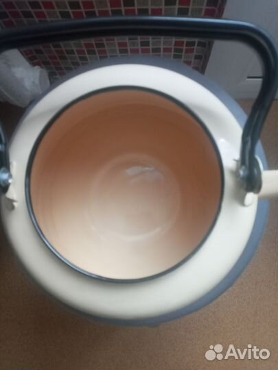 Чайник эмалированный новый