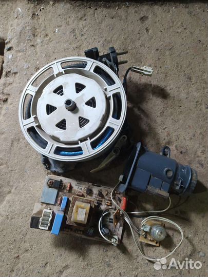 Пылесос Vitek