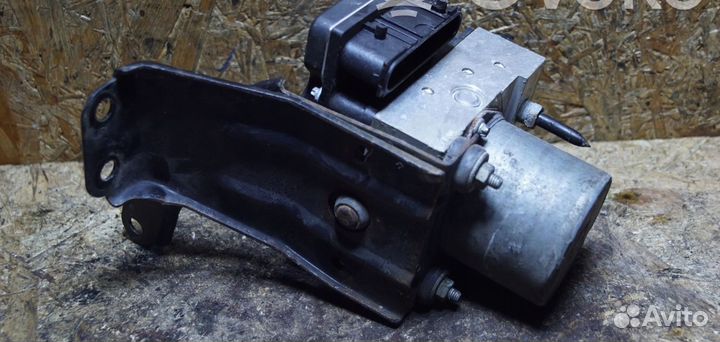 Блок абс 47660BR00C Nissan Qashqai 2006 - 2010 года