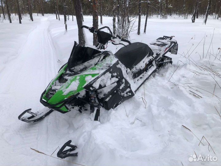 Продаю снегоход