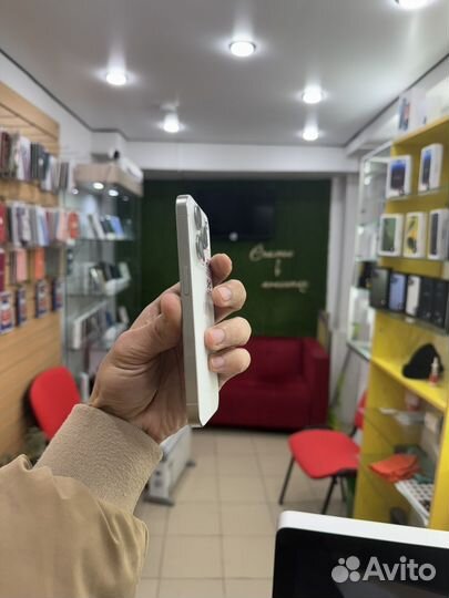 iPhone 15 Pro, 128 ГБ