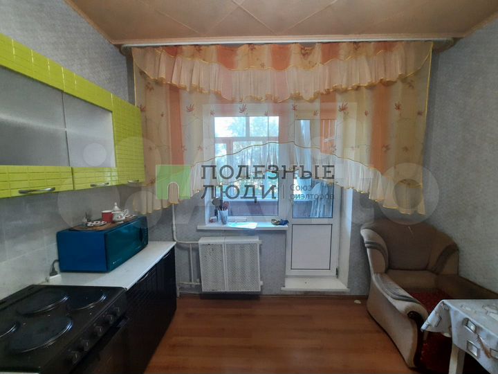 2-к. квартира, 58 м², 2/10 эт.