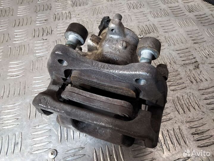 Суппорт задний правый Renault Megane IV