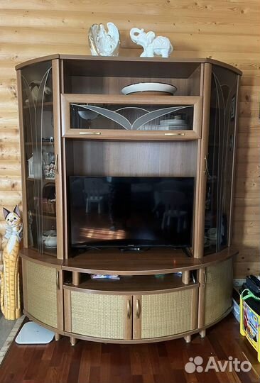 Стенка в гостиную бу