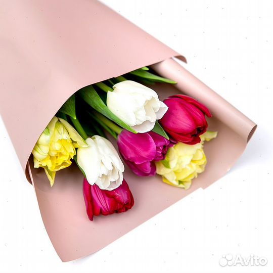 Букеты желтых Тюльпанов оптом 10 по 7