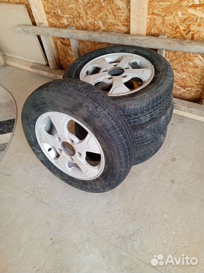 Accelera 651 Sport 185/75 R16