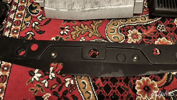 Декоративный пластик renault моторного отсека