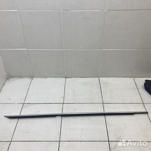 Молдинг задней левой двери Mercedes-Benz M-Class M