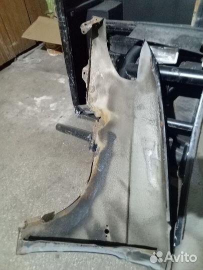 Передние крылья УАЗ патриот 2 шт