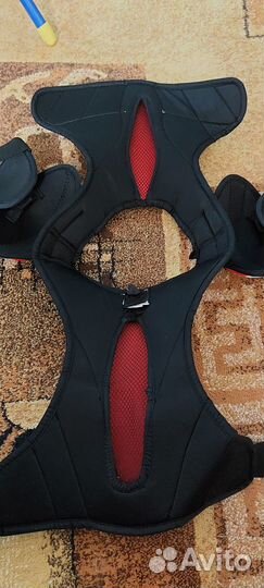 Нагрудник хоккейный Reebok 14K JR L