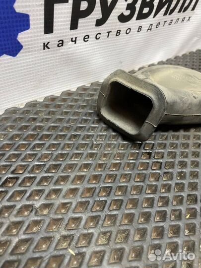 Пыльник ограничителя двери Volvo FH5 82469210