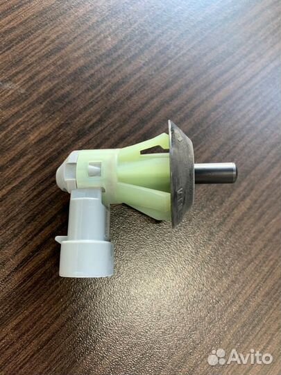 Renault Выключатель концевой