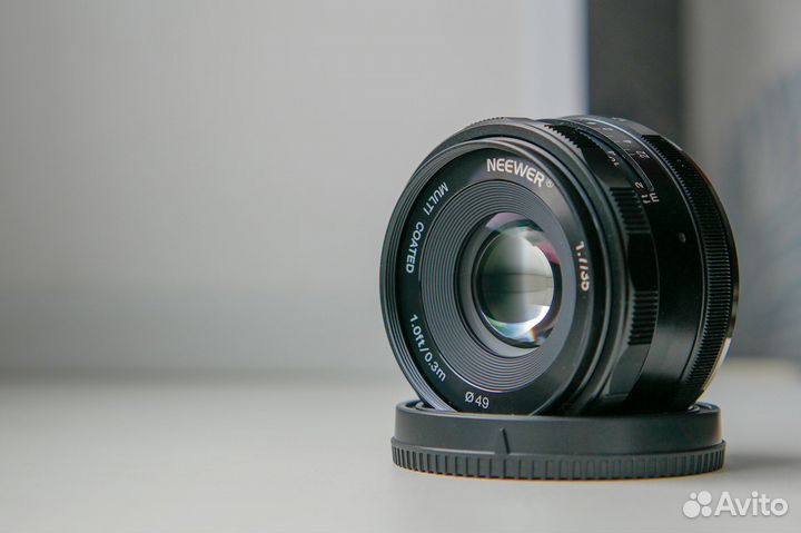 Объектив Neewer 35mm f/1.7 Sony E