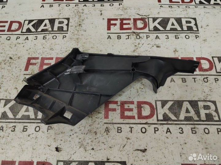 Накладка задней стойки задняя левая Toyota Corolla