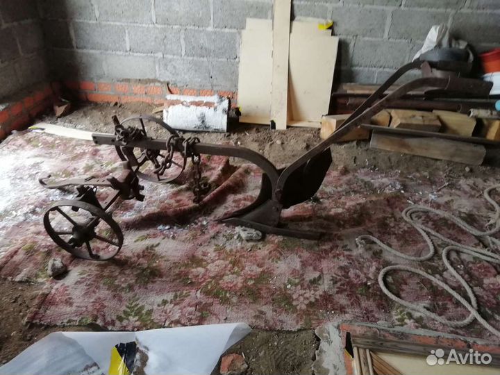 Конный плуг