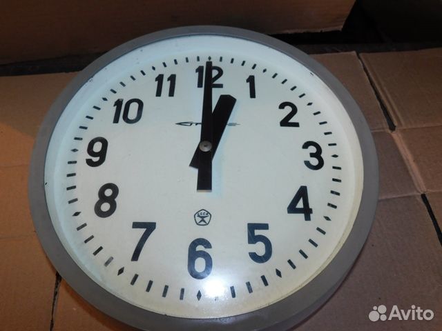 Электронные часы Янтарь заводской проходной СССР