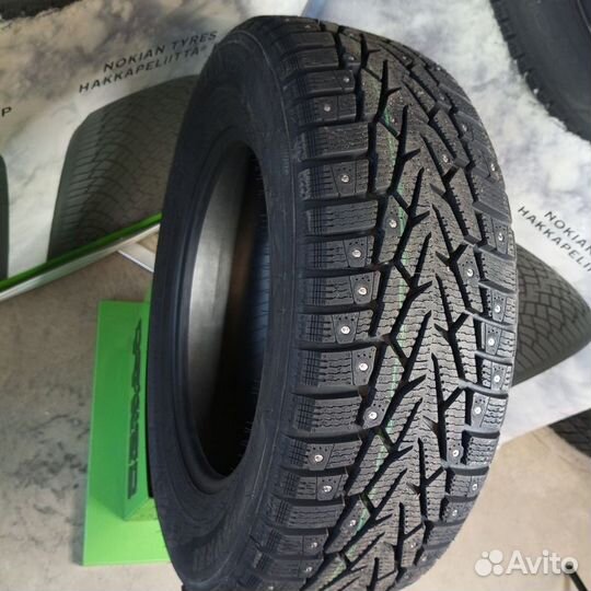 Nokian Tyres Nordman 7 SUV 215/65 R16 102