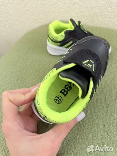 Кроссовки на мальчика 20 размер