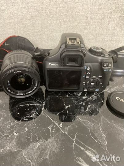 Зеркальный фотоаппарат