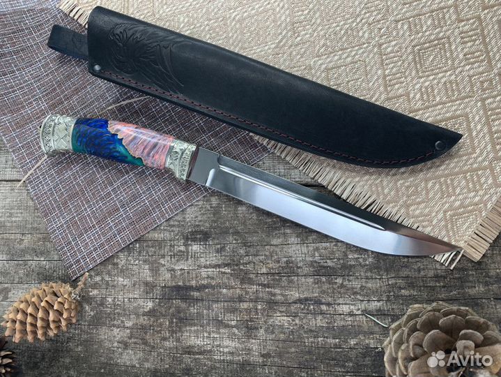 Туристический нож 