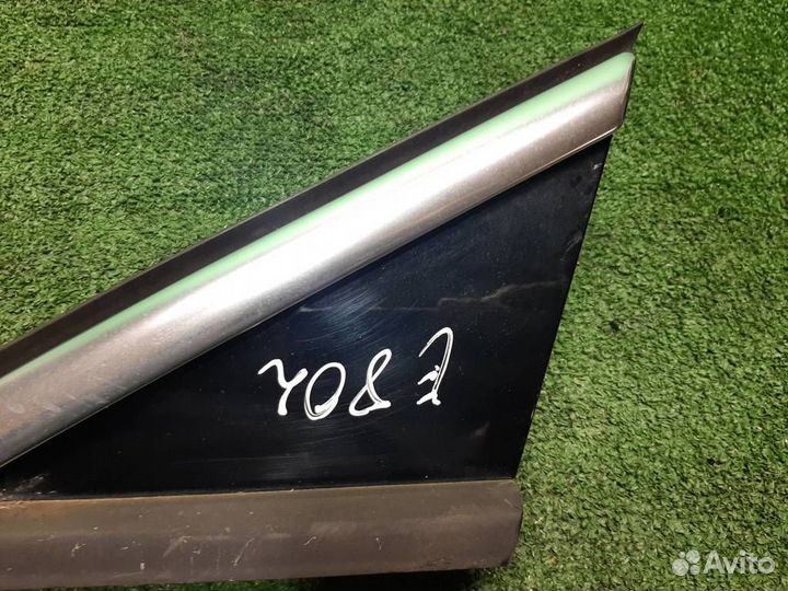 Накладка крыла переднего левого Peugeot 3008 2010