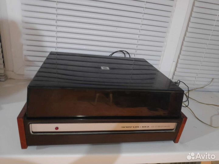 Проигрыватель Элегия 102 стерео