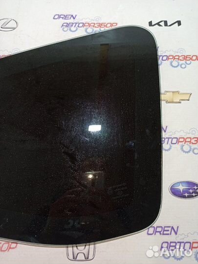 Форточка кузова задняя правая Renault Duster 1.6