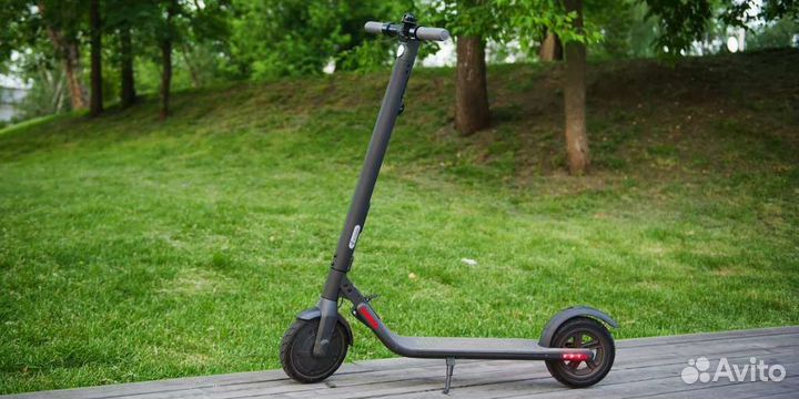 Самокат взрослый электрический ninebot kickscooter