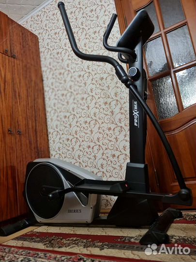 Эллиптический тренажер