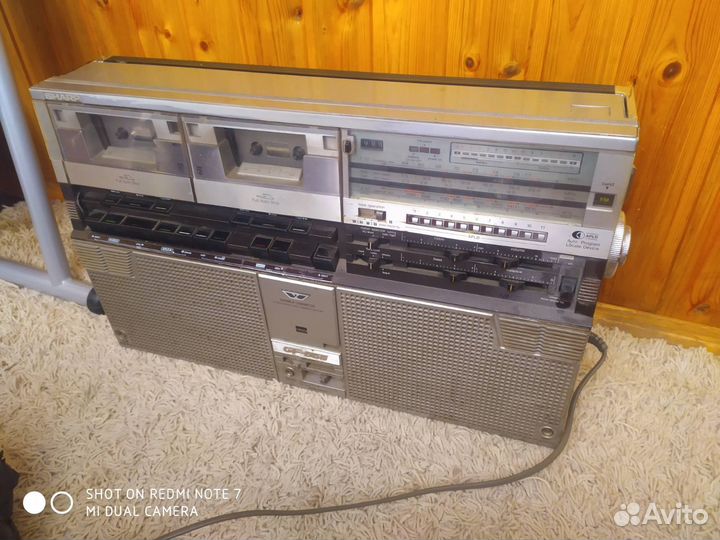 Магнитофон sharp 555