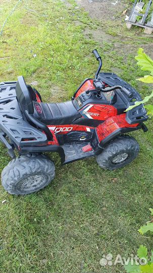 Детский квадроцикл на аккумуляторе