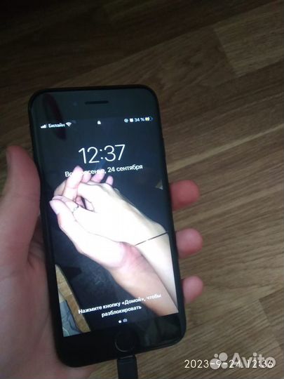 Телефон iPhone 7