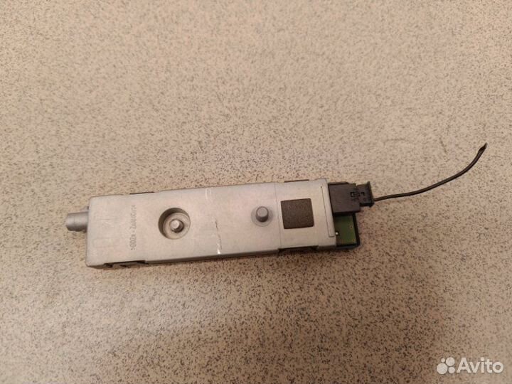 Усилитель звука Mercedes-Benz C-Class W204 271.860