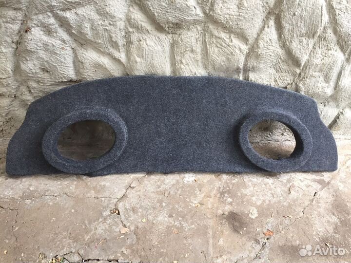 Акустическая полка на гранту седан