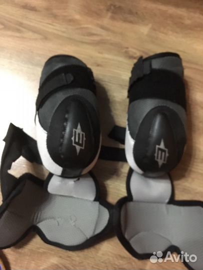 Налокотники