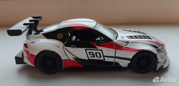 Модель автомобиля Toyota Supra GT Racing Concept