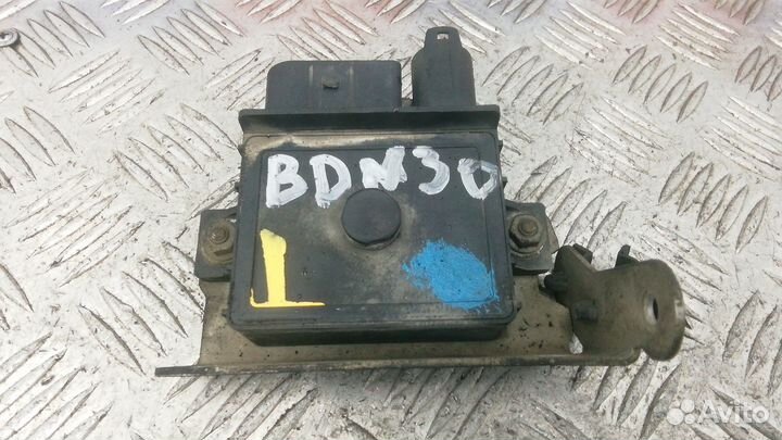 Реле свечей накала BMW 3-Series E90 E91 (2005–2011