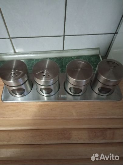 Баночки для специй на магнитах