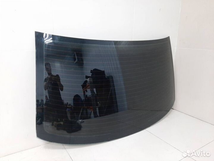 Стекло заднее Volkswagen Polo Sed RUS 2011