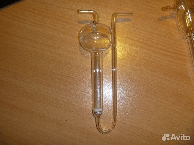 Поглотитель с пористой пластиной