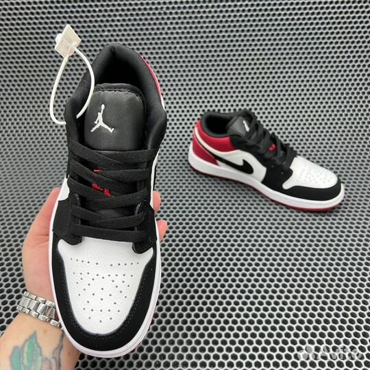 Кроссовки Nike Air Jordan 1 Low Black Toe