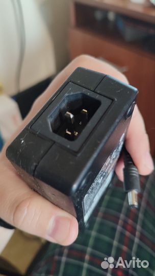 Блок питания 12V 5A для видеонаблюдения