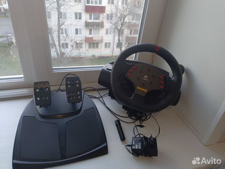 Logitech Momo Racing