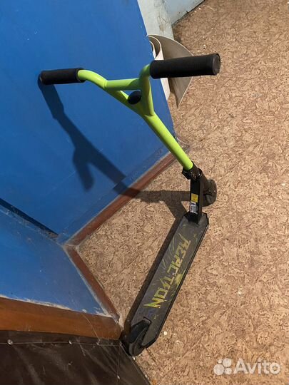 Трюковой самокат