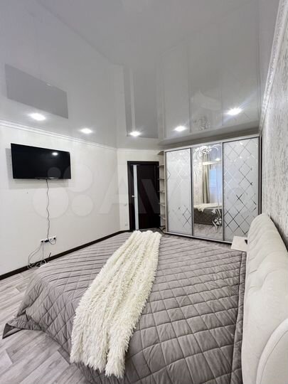 2-к. квартира, 63 м², 16/18 эт.