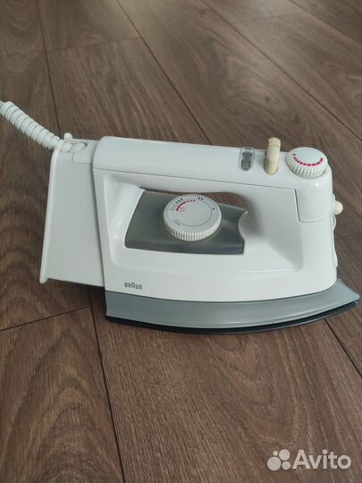 Утюг braun 1200W