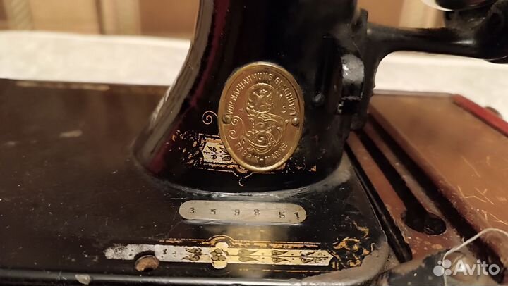 Швейная машинка зингер ручная
