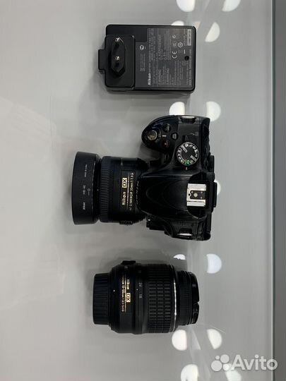 Nikon D5100. И два объектива: 35 mm 1,8 и 18-55mm