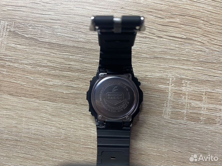 Часы Casio g-shock DW5600